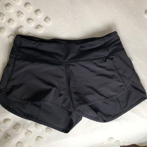 Lululemon speed up short
